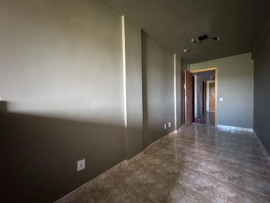 Apartamento a venda Setor de mansões Sobradinho;- 2 quartos;- Sala;- Cozinha;- B...