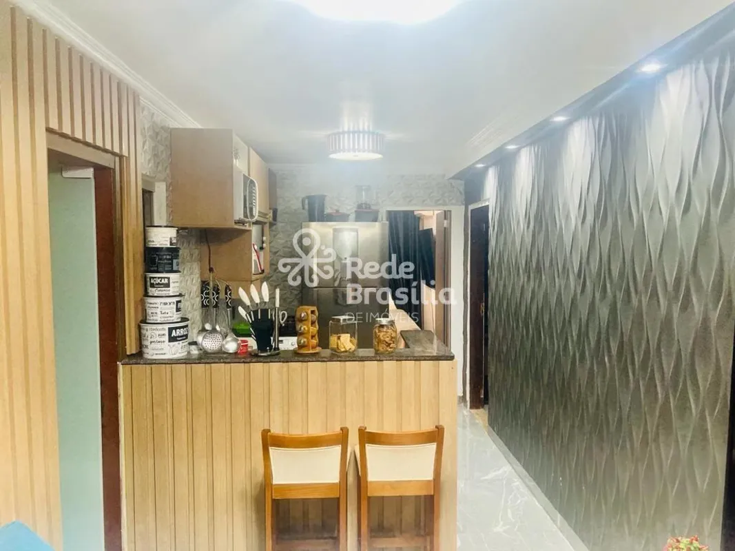 QE 40, Guará II.Descubra este excelente apartamento reformado, localizado na QE ...