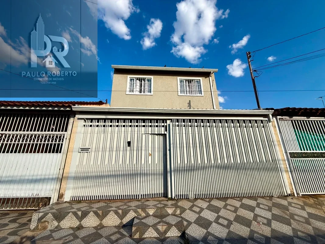 Sobrado de 4 Quartos com 1 Suíte na QR 406 – Samambaia NorteLocalizado na QR 406...