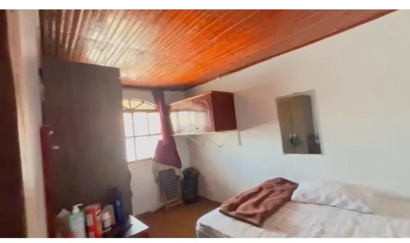 Descubra esta encantadora casa de 2 quartos à venda na QNP 28 Conjunto N, Ceilân...