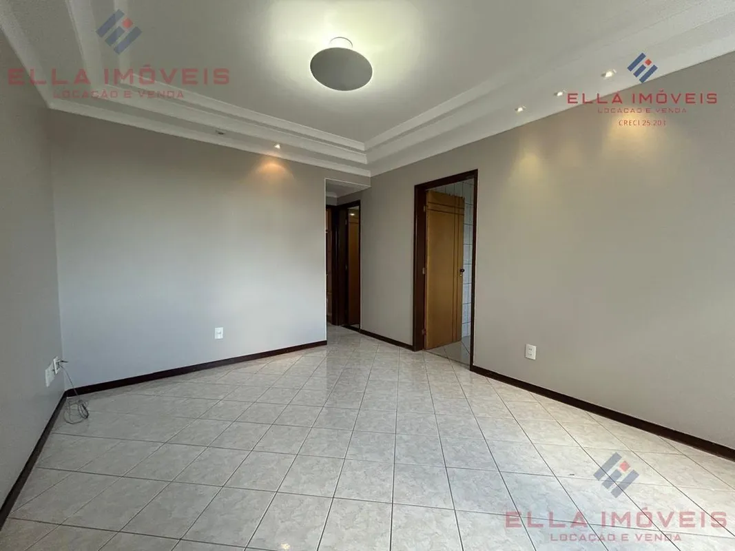  ______ELLA IMÓVEIS ALUGA!______Apartamento 2 quartos para locação- QRS... 09/08...