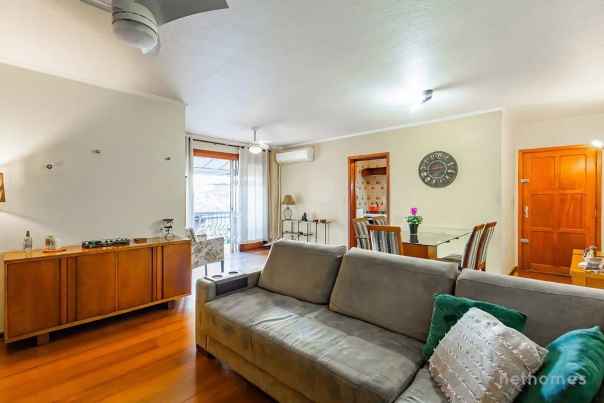 Amplo apartamento de 3 dormitórios no bairro Higienópolis 124m² privativos 2 vag...