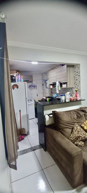 EXCELENTE APTO DE 2 QUARTOS, BANHEIRO SOCIAL, SALA, COZINHA E ÁREA DE SERVIÇO. E...