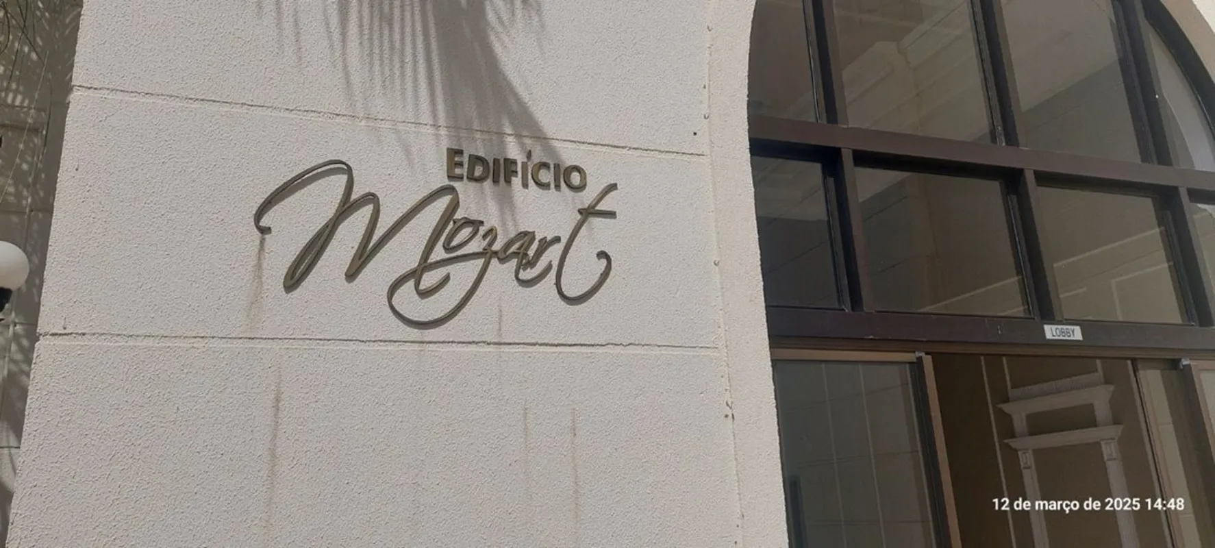 Excelente apartamento de 3 quartos e 2 banheiros no Edifício Borges Landeiro Cla...