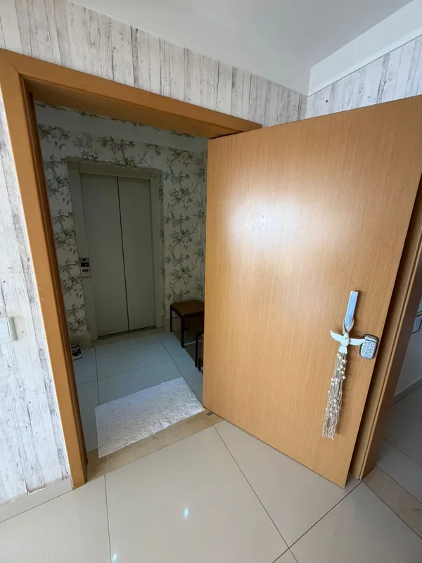 Vingt-Trois Residence! Localizado no Setor Bueno, Goiânia, este apartamento excl...