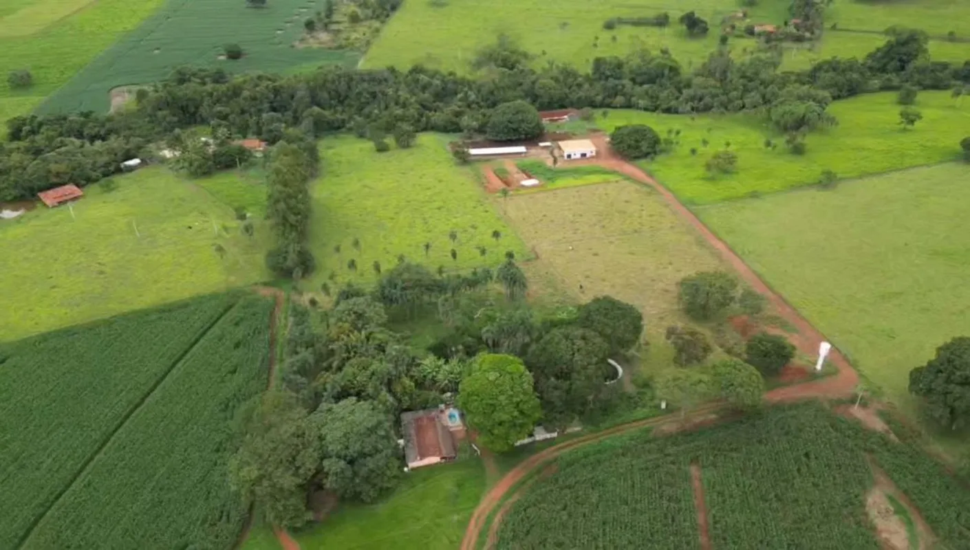 FAZENDA À VENDA – PORTEIRA FECHADA | BELA VISTA DE GOIÁSFazenda moderna, tecnoló...