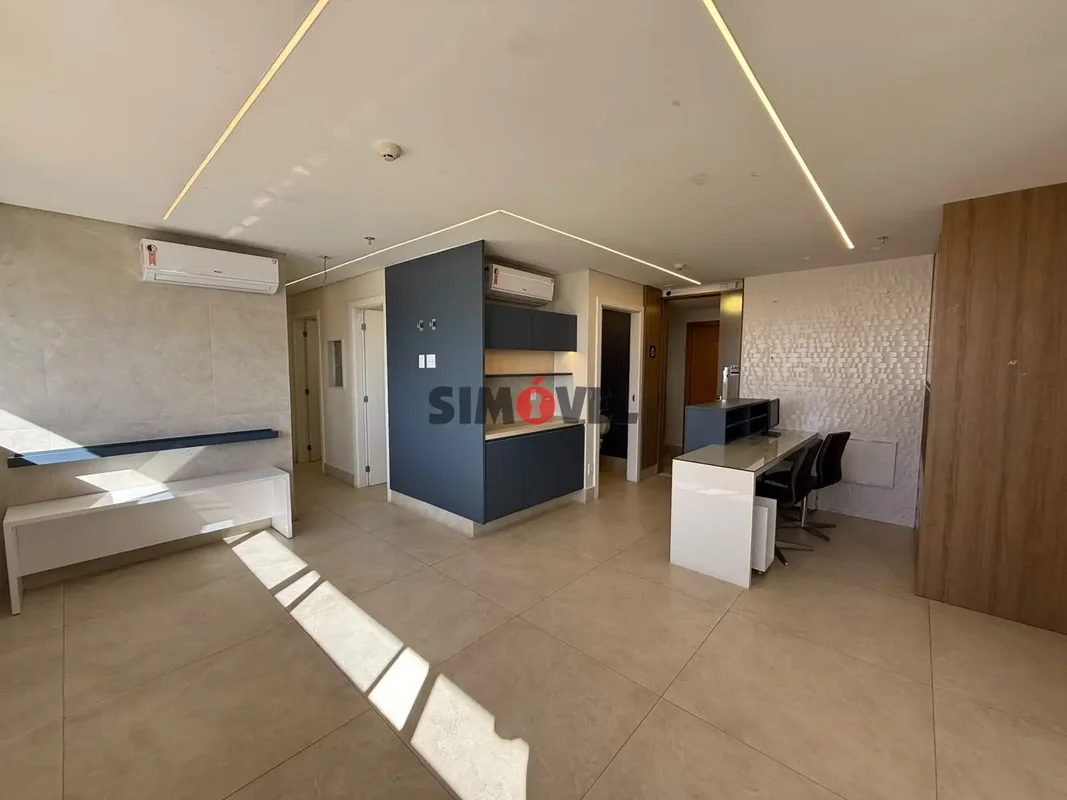 DF Plaza, 3 salas reformadas, fino acabamento, 1 vaga por sala - R$: 7.000 por M...