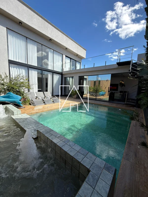 RESIDÊNCIA CONTEMPORÂNEA | CONCEITO RESORT PRIVATIVO.FAIÇAVILLE PORTEIRA FECHADA...