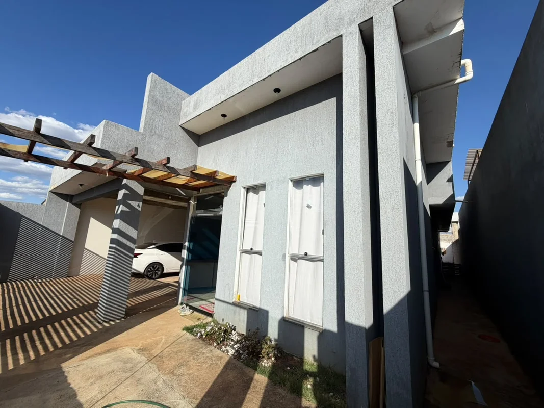 Casa ponte alta norte Condomínio fechadoRua JK ( rua da Brasnica) Casa composta ...