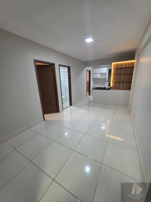 ALUGUEL PROX. A FEIRA, Apto 2 QTOS SUÍTE E GARAGEM RESIDENCIAL MONTE CARLO, PRÉD...
