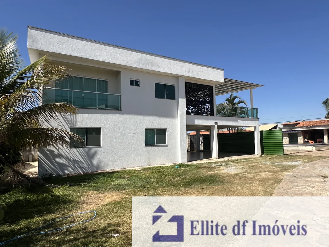 ALUGA-SE EXCELENTE CASA EM ARNIQUEIRASExcelente casa em localização privilegiada...