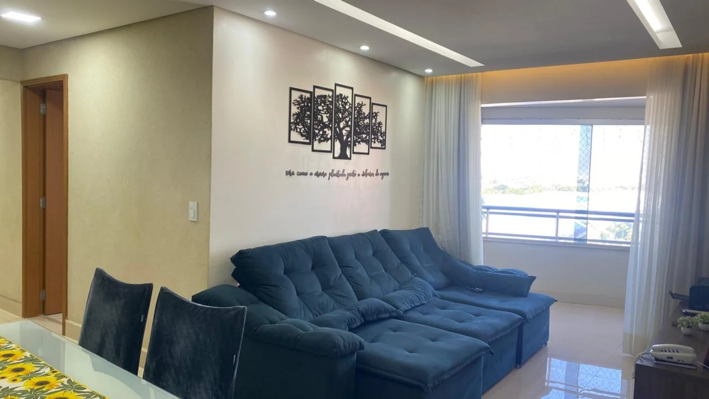 * - VENDO APTO DE 03 QTOS, SENDO 03 SUÍTES;* - APARTAMENTO REFORMADO;* - Descubr...
