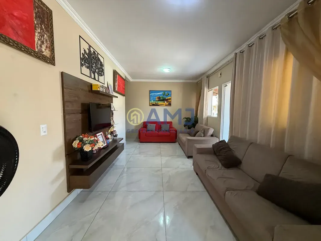 CASA À VENDA CONDOMÍNIO PORTO SEGURO ITAPUÃ APARECIDA DE GOIÂNIAExcelente oportu...