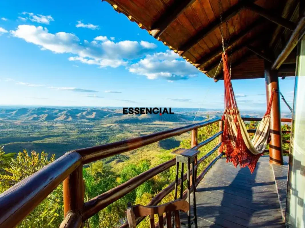 ESSENCIAL IMOB - VENDE Um Lugar Mágico, Vista DeslumbranteChácara escriturada a ...