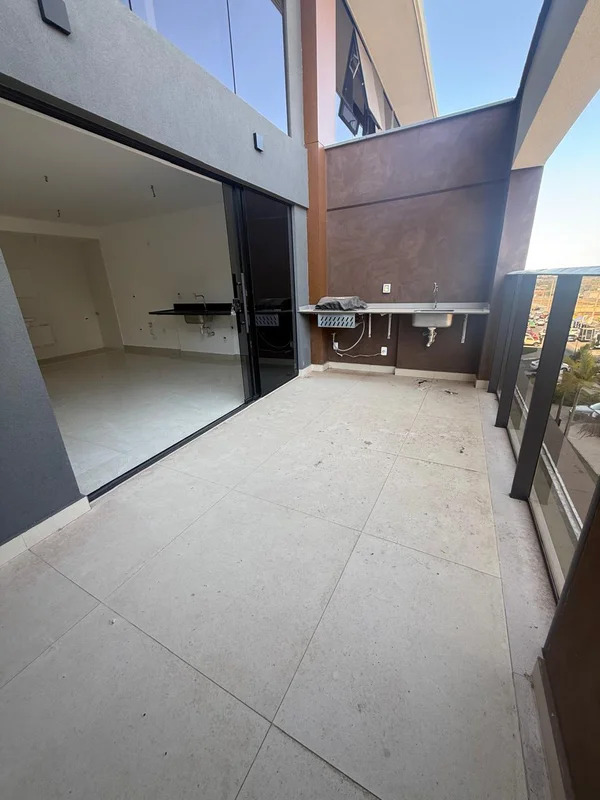 Casa em Águas Claras (Loft)129,90m22 vagas (preparação para carro de elétrico)2 ...