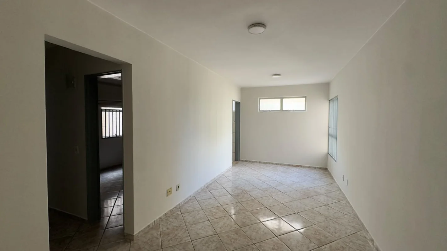 APARTAMENTO PARA LOCAÇÃO NO EDIFÍCIO BELIZE, GUARÁ IIÁrea útil: 50m² bem distrib...