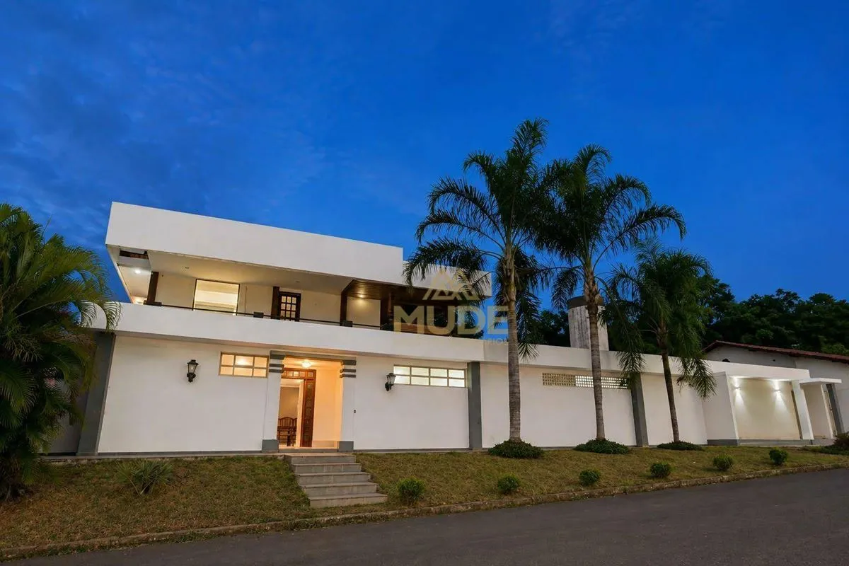 SHIN QL 08 | LAGO NORTEExclusividade, vista panorâmica e sofisticação em cada de...