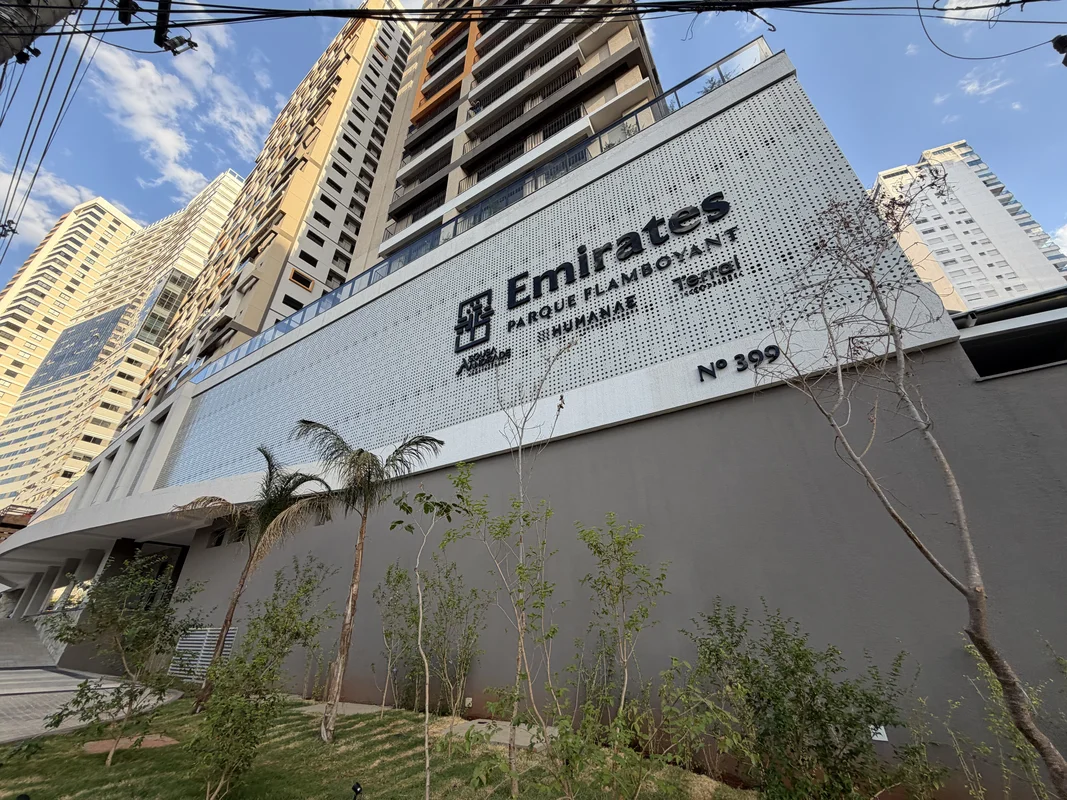 Apartamento para aluguel no Edifício Emirates Parque Flamboyant O apartamento te...