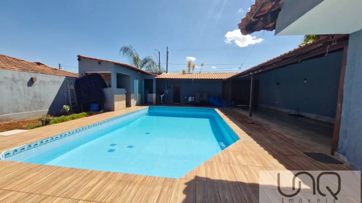 Casa com excelente espaço e conforto, em lote de aproximadamente 270 m².O imóvel...