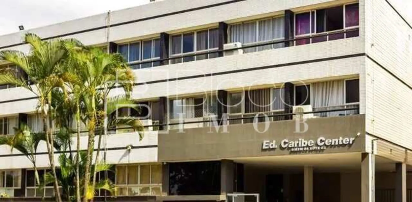 Kit Espaçosa do Ed. Caribe CenterConforto, praticidade e uma localização privile...