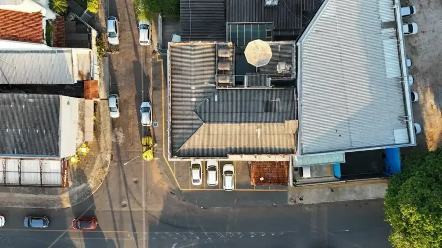 Prédio Comercial e Residencial à Venda no Setor Sul – Excelente Oportunidade de ...