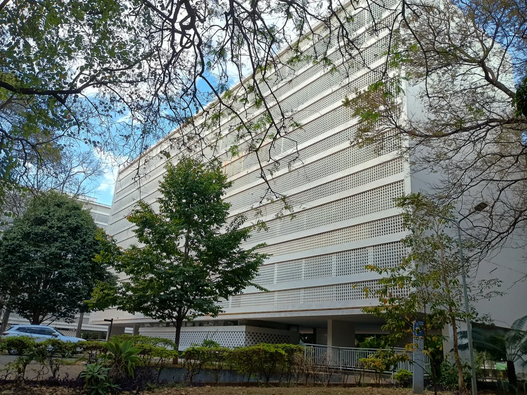 Descubra um apartamento na SQS 308 Bloco F, ASA SUL, Brasília, DF, que combina c...
