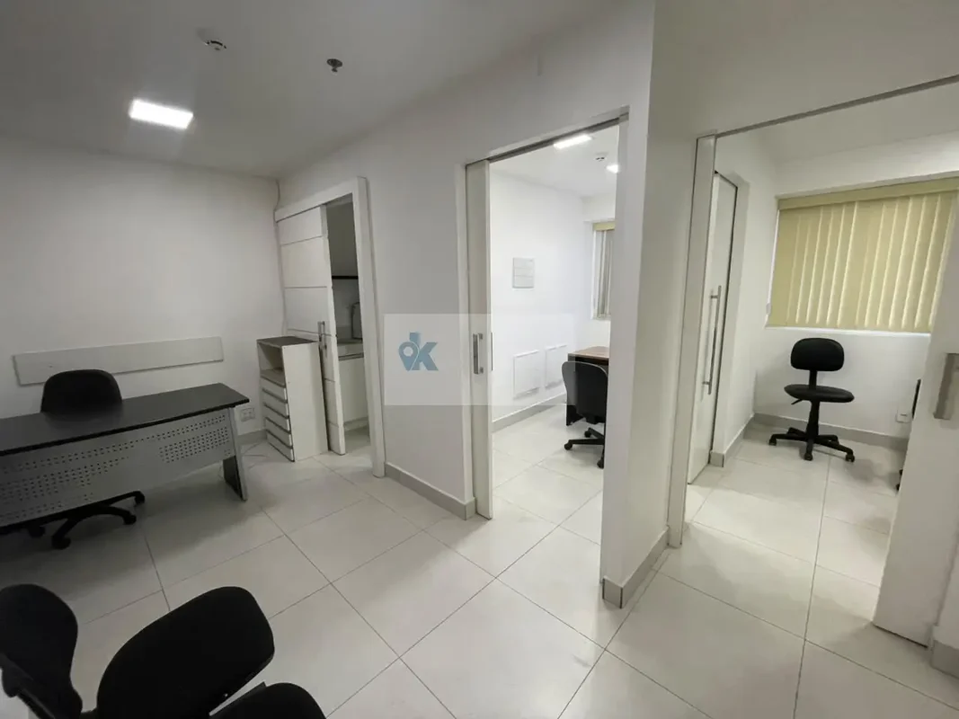 Sala Comercial Mobiliada e Reformada | 43,52 m² | Connect Towers – Águas ClarasP...