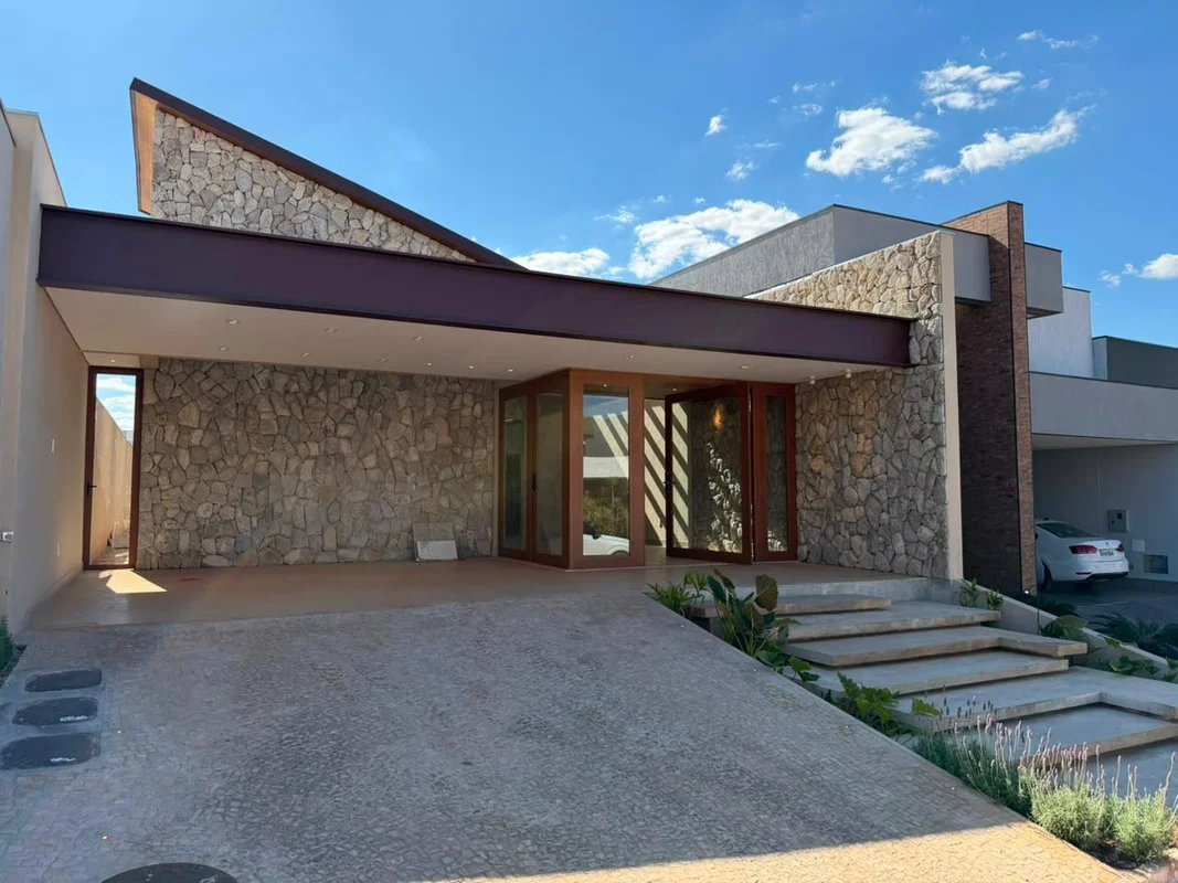 ALTO PADRÃO EM ARNIQUEIRA | EXCLUSIVIDADE, CONFORTO E SOFISTICAÇÃOSe você procur...