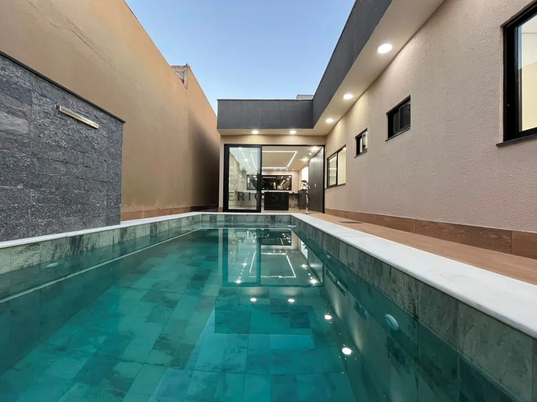Casa a venda no Res. Império - Ponte Alta, Gama. Lote de 500m2 em condomínio con...