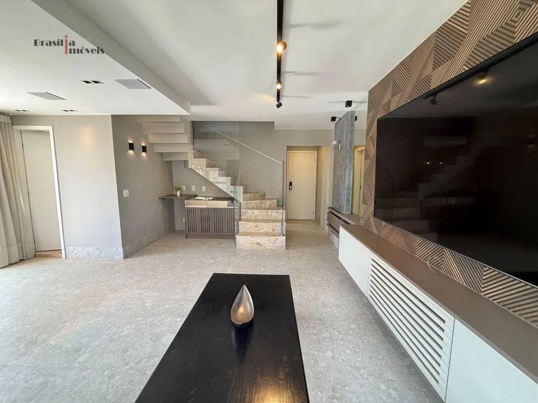 COBERTURA DUPLEX TOTALMENTE REFORMADA 133 M² | ED. ITAMARACÁ ÁGUAS CLARASUma cob...