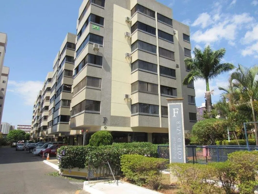 APARTAMENTO À VENDA - ASA NORTE, BRASÍLIA/DFApartamento de 2 quartos e 1 banheir...