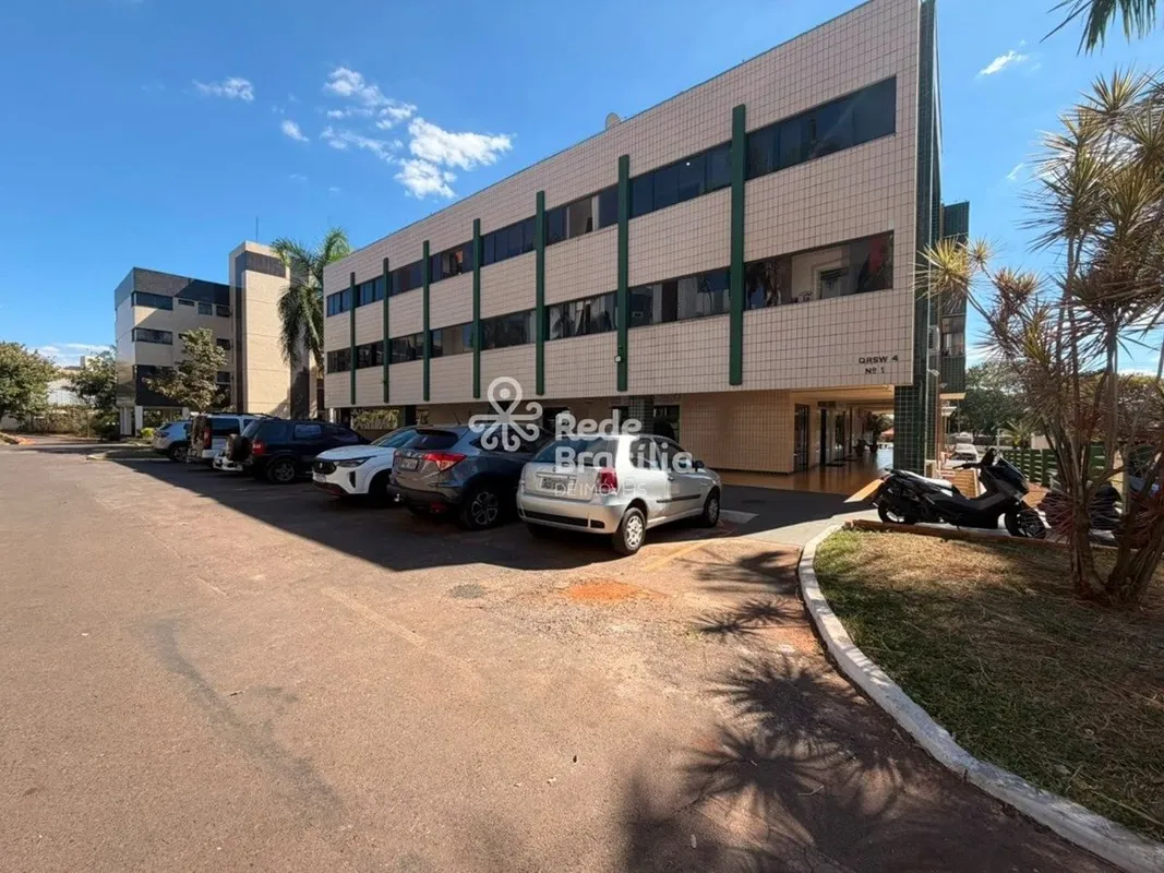QRSW 04 LT 1 - SUDOESTEKitnet dividida, com varanda! 29,57m²Kitnet composta por:...