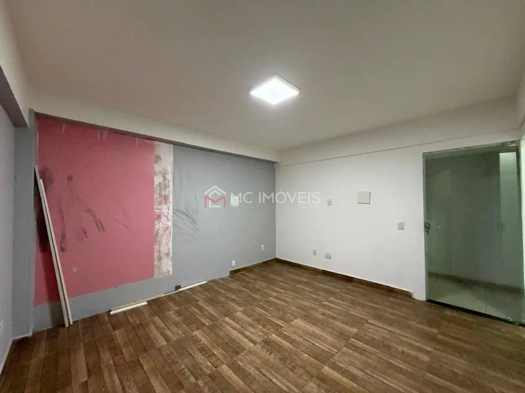 SALA COMERCIAL PARA LOCAÇÃO – QNM 4 CONJUNTO O | EDIFÍCIO ALPHA CENTERSala comer...