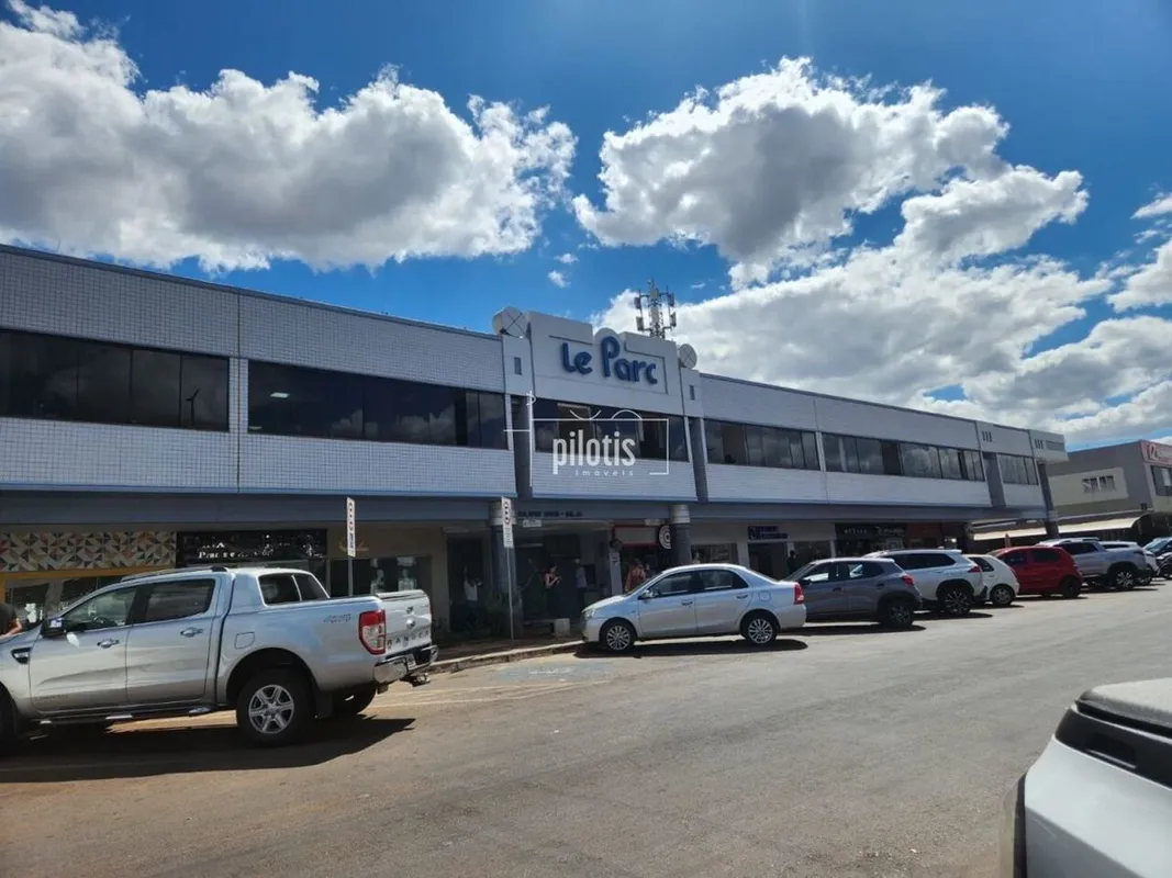 CLSW 303 - Sala comercial desocupada e pronta para receber sua empresa, oferecen...