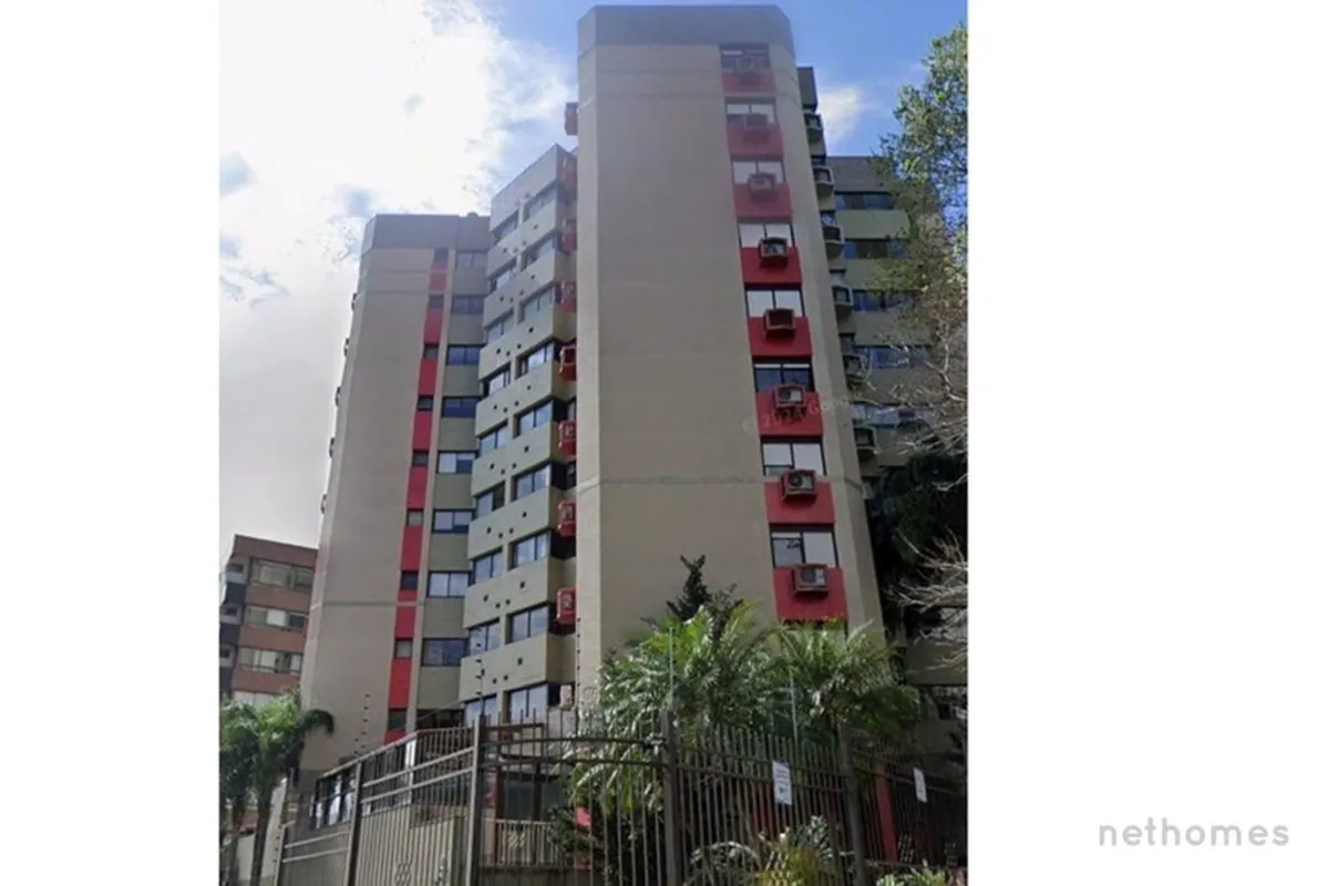 100m²2 vagas cobertas e escrituradas3 dormitórios sendo 1 suíte. Preço e disponi...