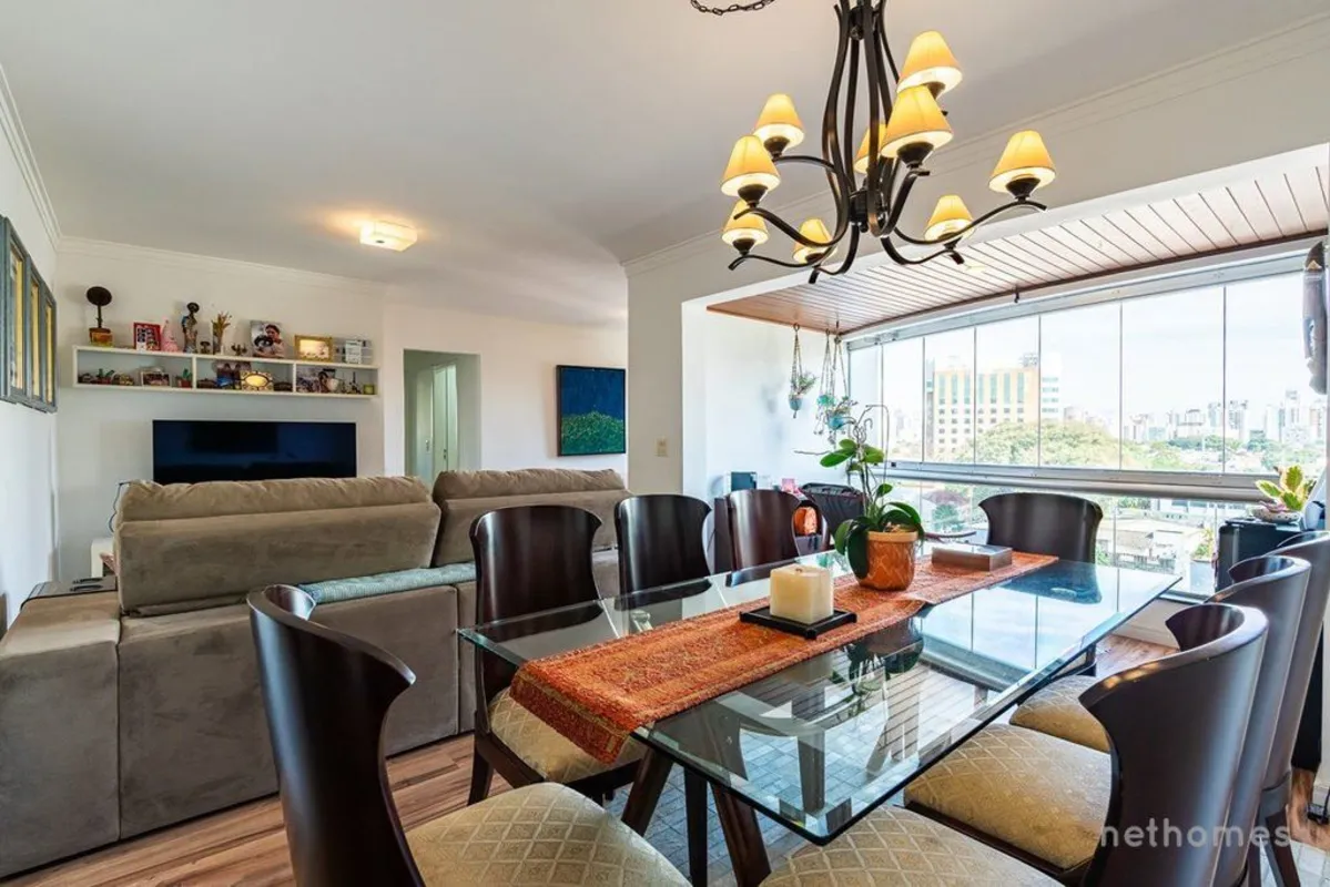 Apartamento à venda em MoemaApartamento Espaçoso e Bem Localizado Próximo ao Sho...