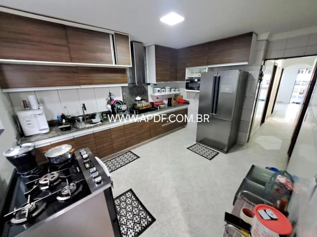 Vendo casa com Exclusividade, Localizada na QNN 20 - Ceilândia - DFLote medindo ...