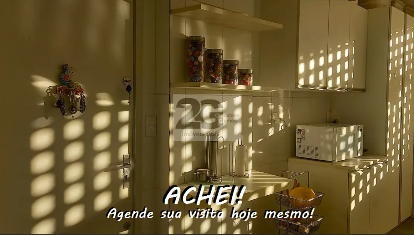 ÓTIMO 3 QUARTOS SENDO 1 SUÍTE COM CLOSET, SALA DE ESTAR, CIRCULAÇÃO, BANHEIRO SO...