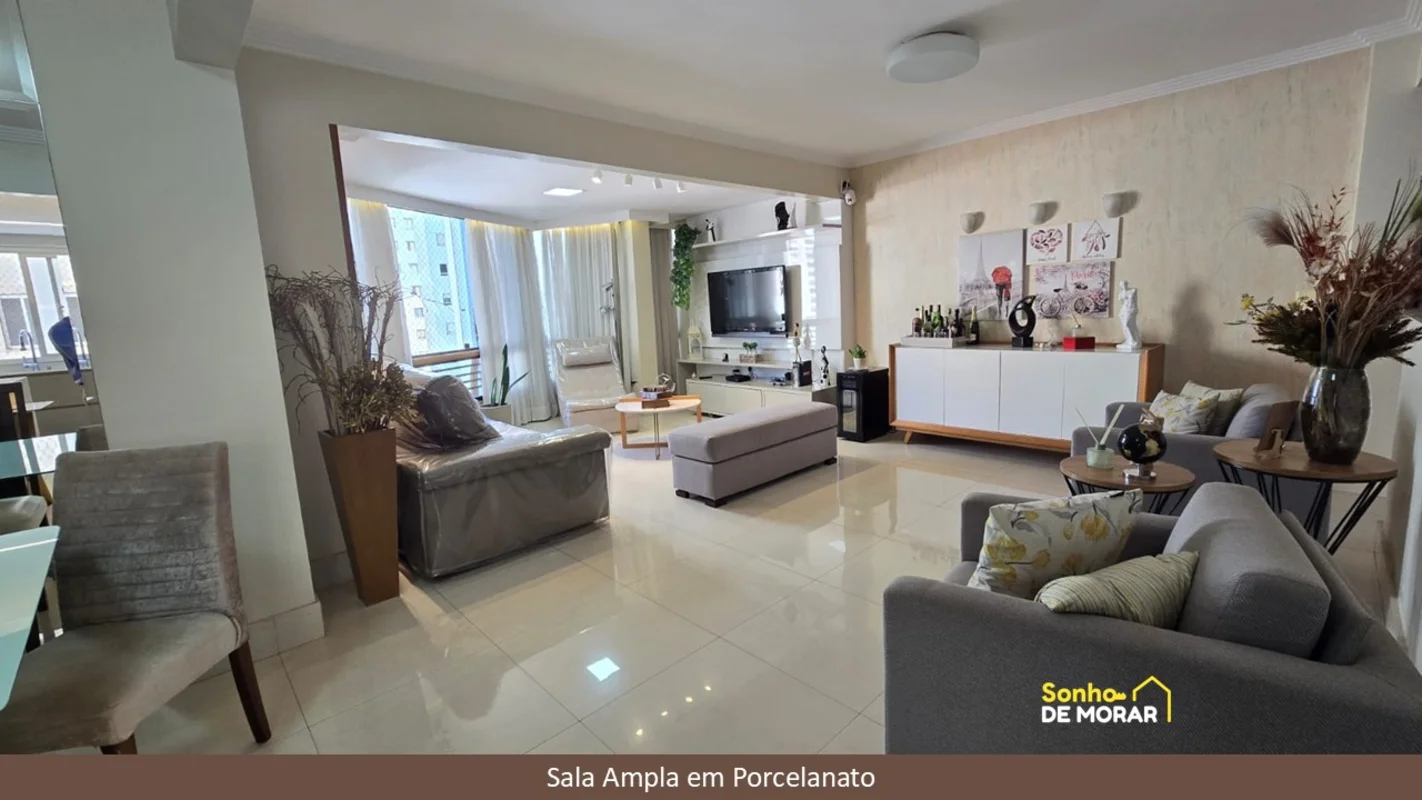 Procura um imóvel com excelente planta, ótima localização e que não precisa de r...