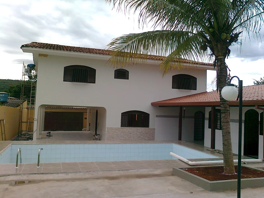 casa na quadra 11 conjunto D em Sobradinho. a 150m dela fica o SESI (oferecendo ...