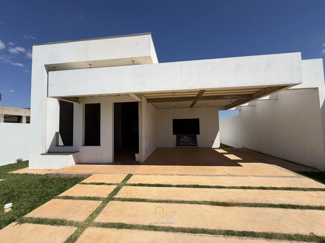 Uma casa para finalizar do seu jeito no condomínio Alto da Boa Vista.A oportunid...