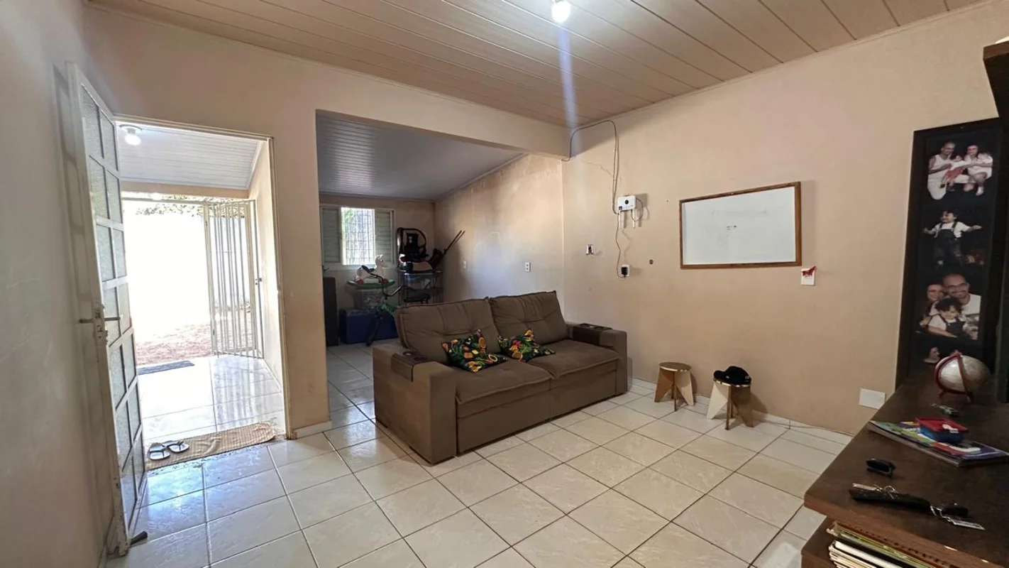 Julisce Alencar Assessoria Imobiliária vende...Casa à venda – São Sebastião QD 1...