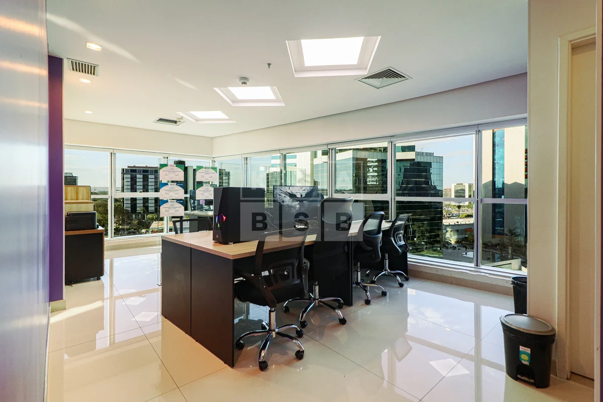 Sala comercial à venda no Fusion Work & Live, no coração de Brasília. Uma sala r...