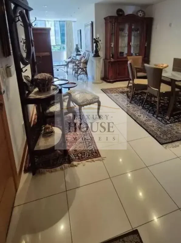 Descubra um apartamento sofisticado e confortável no coração do Sudoeste, em Bra...