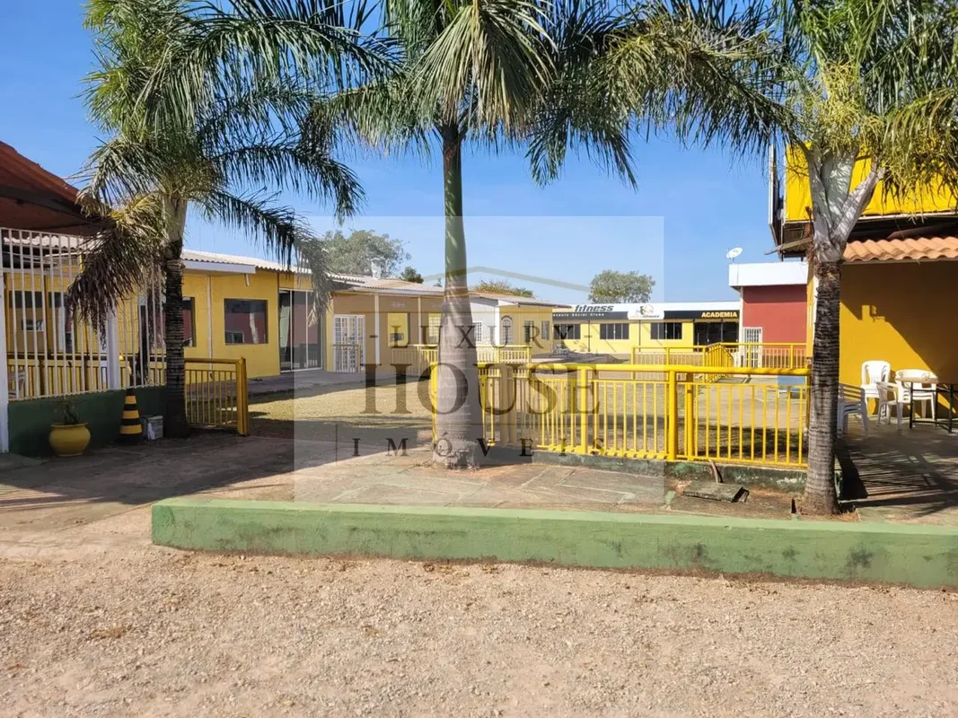 Descubra uma oportunidade única em meio à natureza, no Núcleo Rural Monjolo, Set...