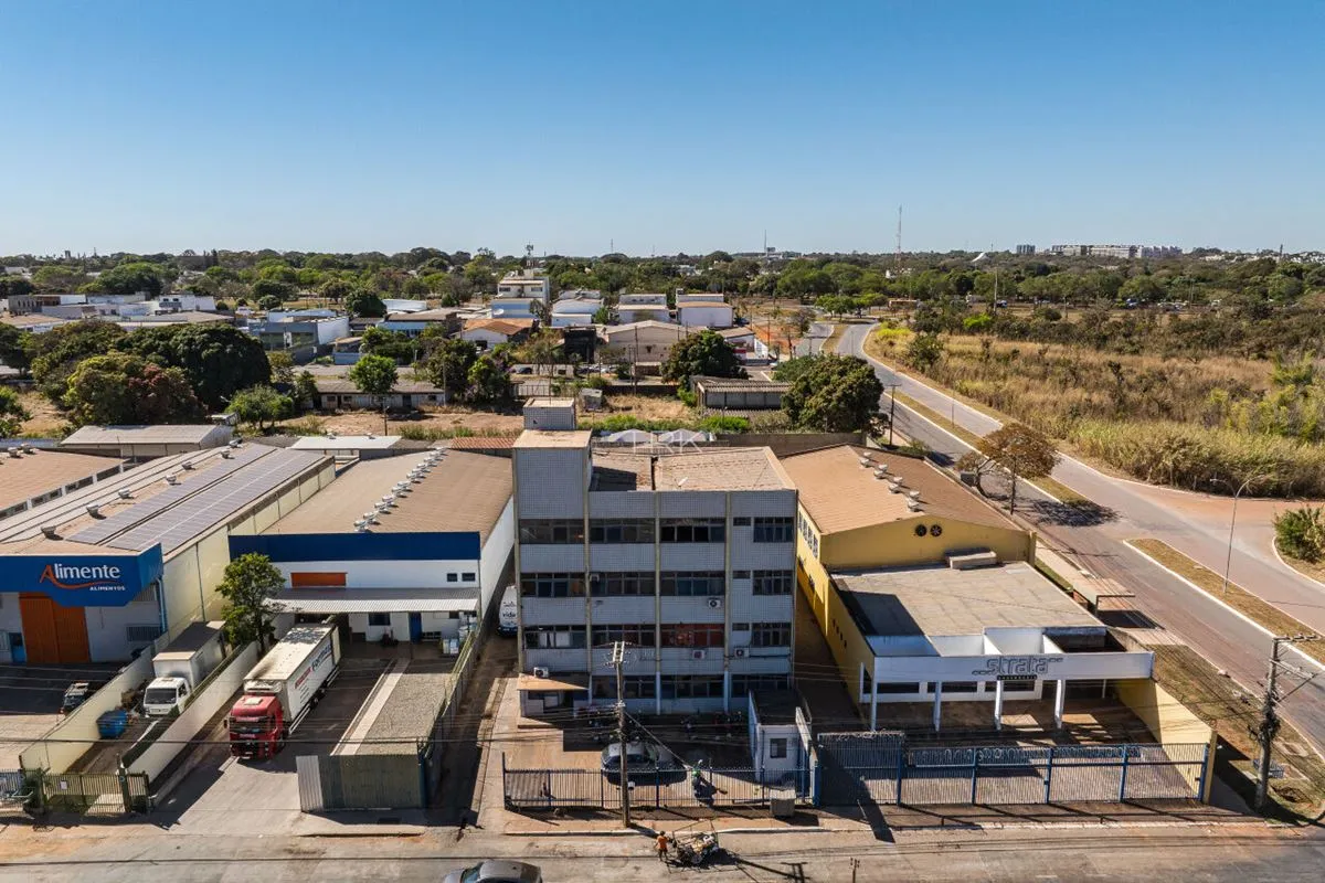 Prédio comercial à venda na SAAN Quadra 1, Setor Industrial - Brasília.4 experiê...