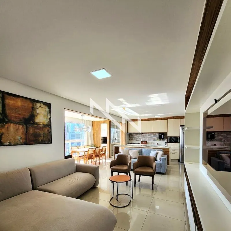 Apartamento mobiliado à venda no Setor Bueno, com 117m², andar alto e posição na...