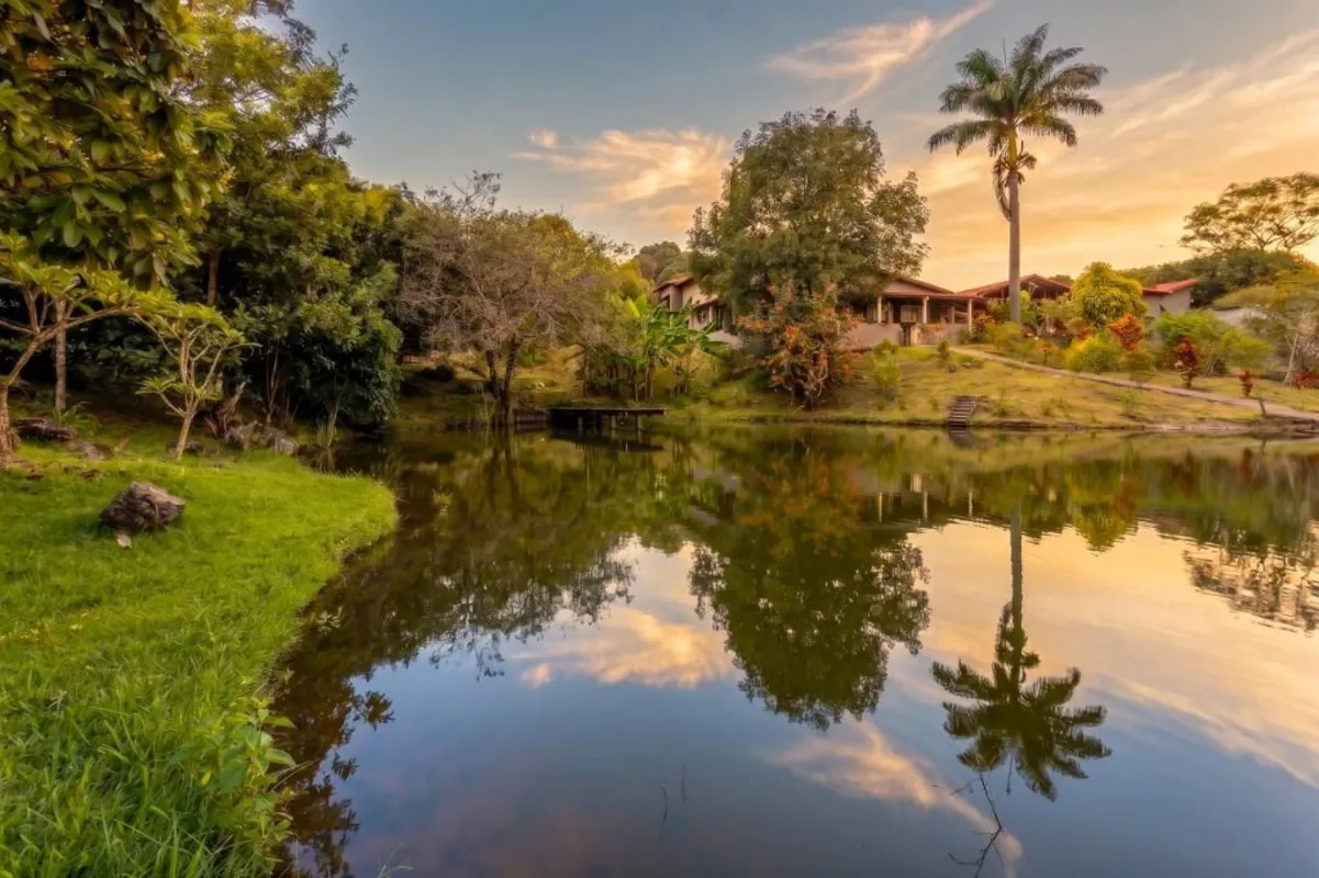 :: Casa estilo pousada em Brasília viva como se estivesse sempre de férias!A pou...