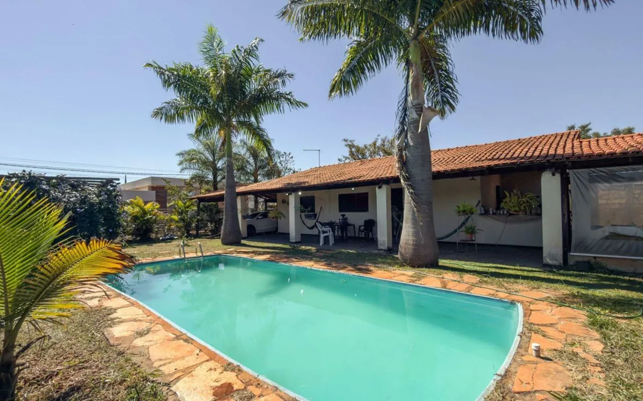 Lote de 600m² em localização privilegiada no Condomínio Estância Quintas da Alvo...