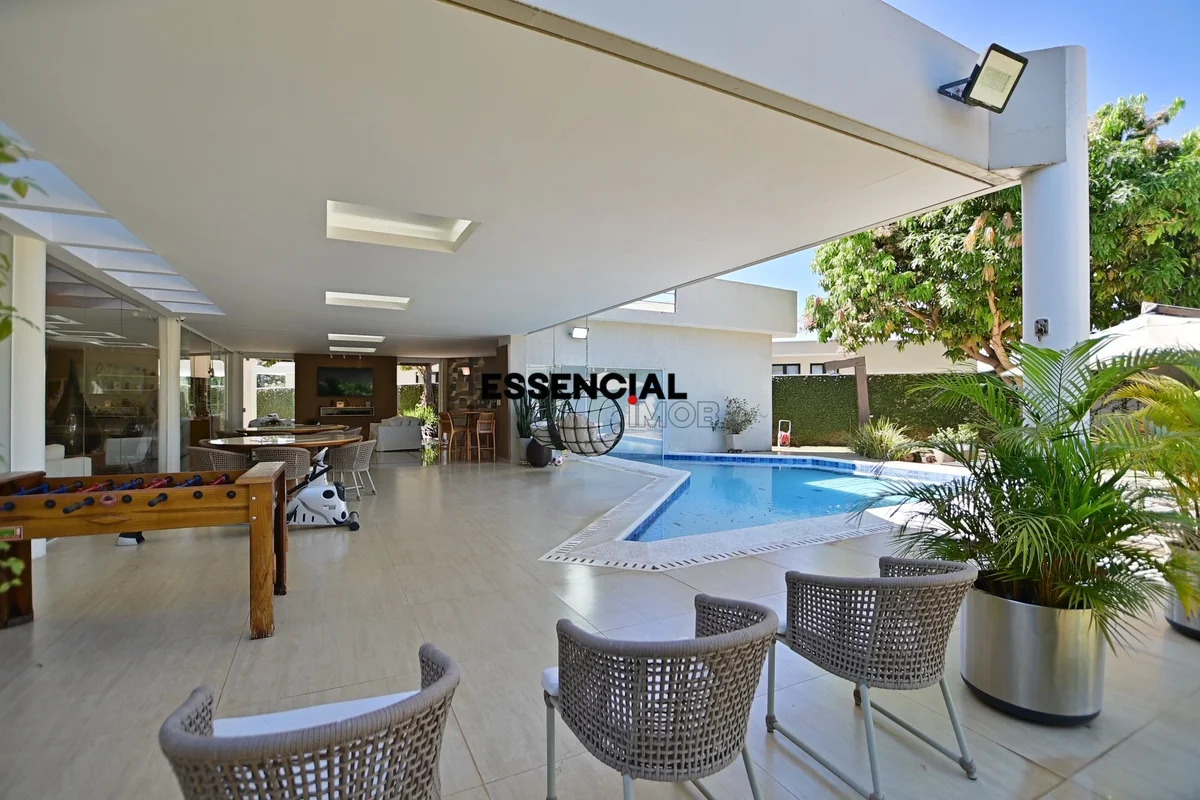 Residência de alto padrão — Condomínio Solar de Brasília 3Com 678 m² de área con...